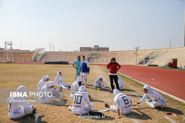 سرمربی تیم فوتبال زنان بم: با وجود كرونا جرات نداریم تمرین نماییم