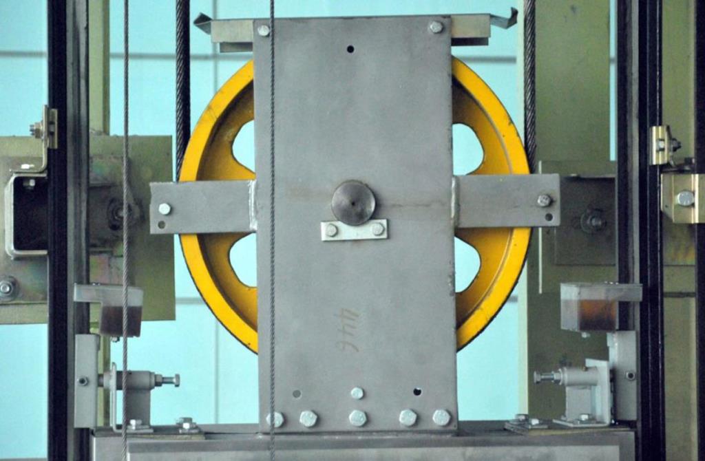 سرویس های تعمیراتی آسانسور