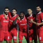 جلسه مدیرعامل پرسپولیس با شکاری و بیفوما